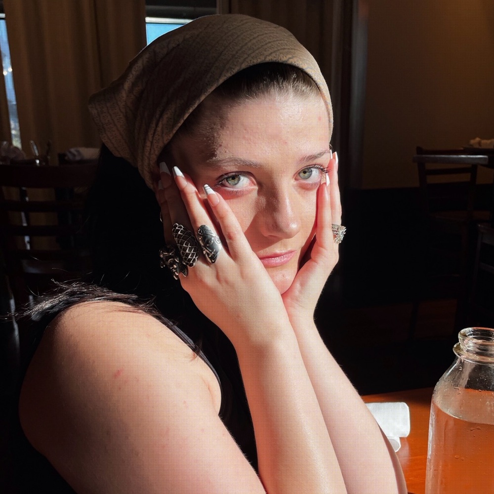 Meet your Posher, Emma